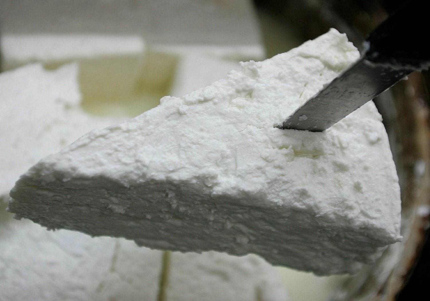 Κατασχέθηκαν 160 κιλά μουχλιασμένο τυρί λίγο πριν βγει στην αγορά